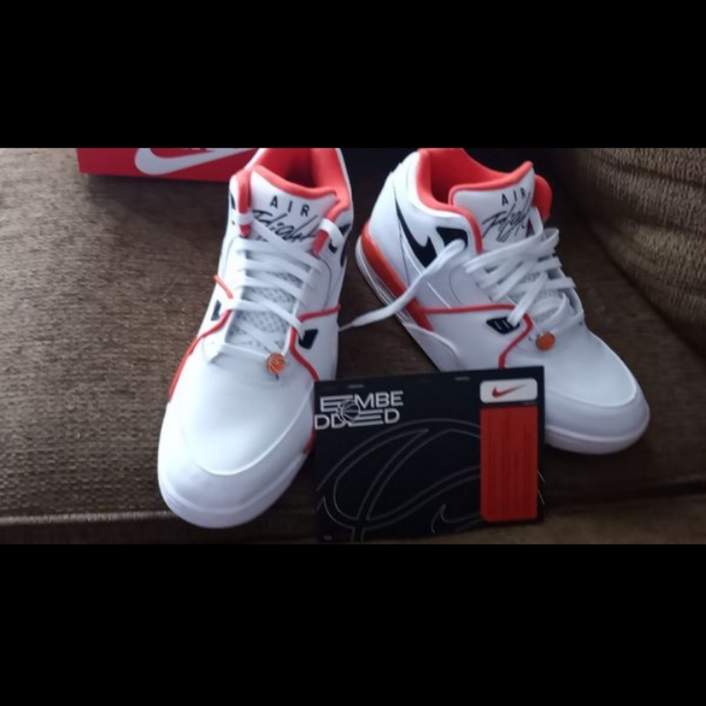 Shoes - Picture 3 of 4